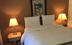 Driftwood By The Sea Inn